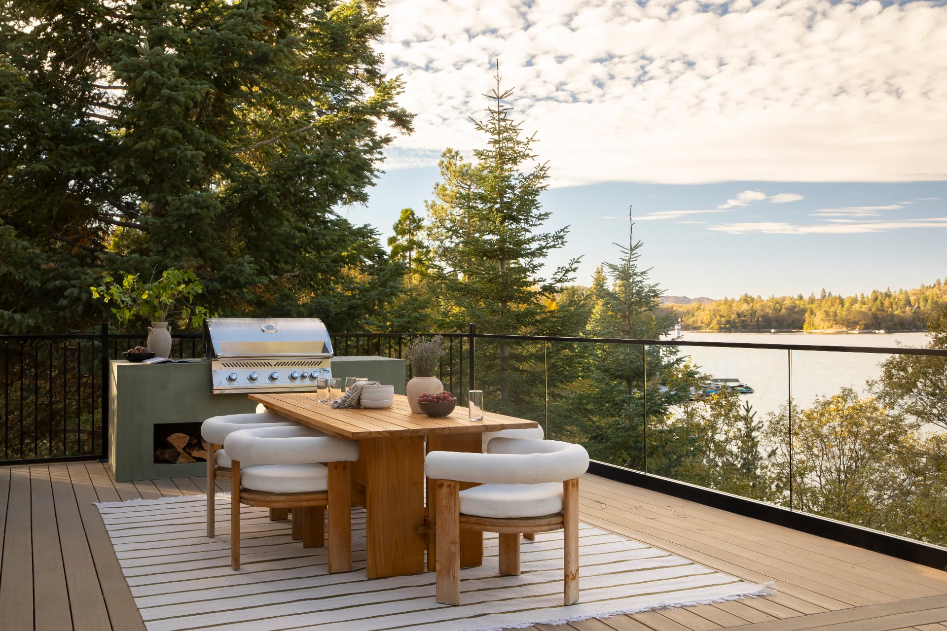 Grill and dining deck