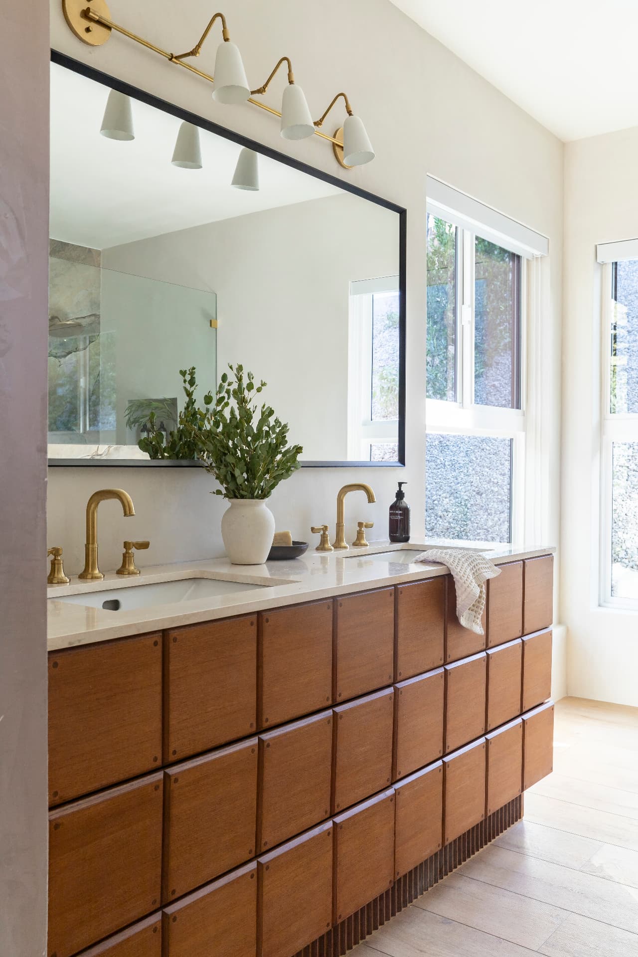 Double vanity