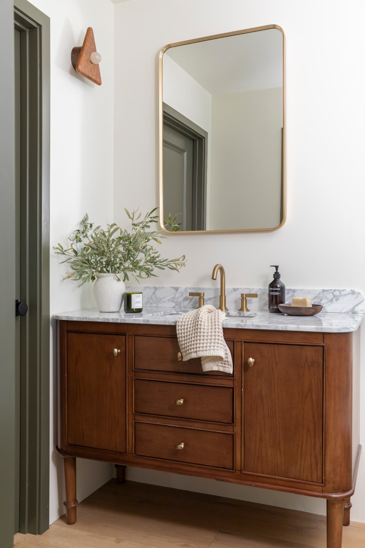 Guest bath