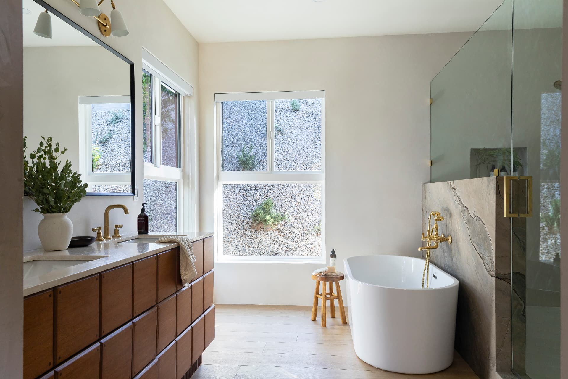 Primary bath